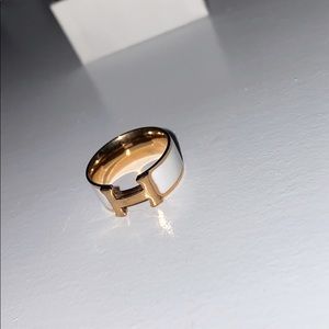 Hermès ring